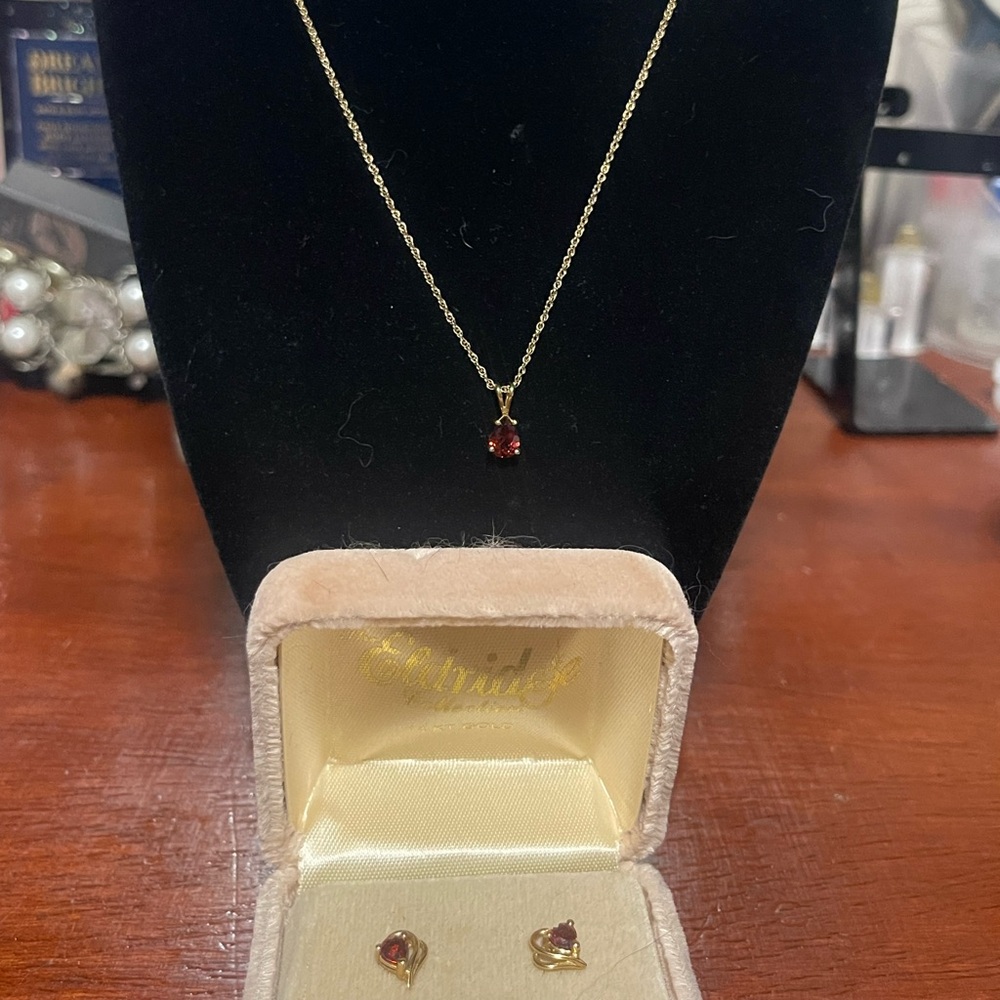 14k yellow gold set necklace and earrings